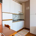 Lägenhet Casa Fiorita By Interhome