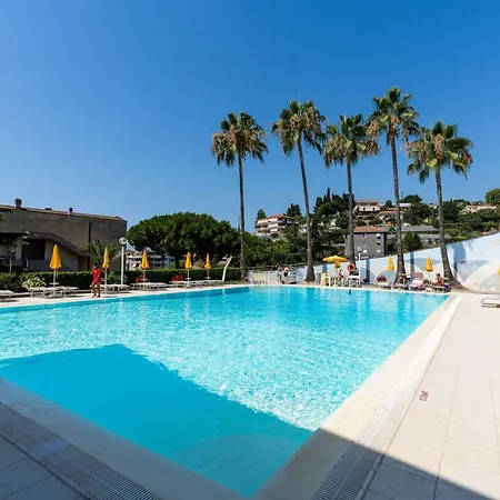 아파트 Casa Fiorita By Interhome